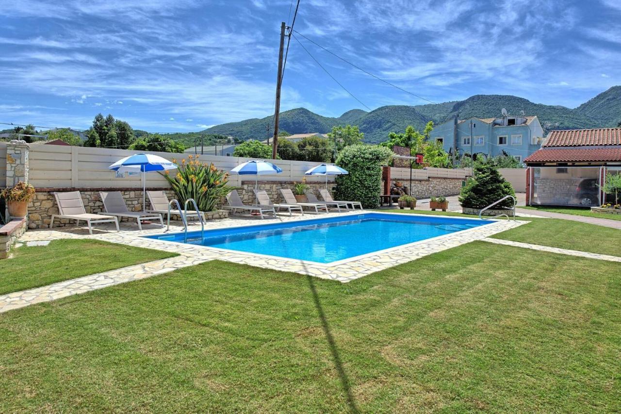 Acharavi Beach Villa By Posarellivillas Екстериор снимка